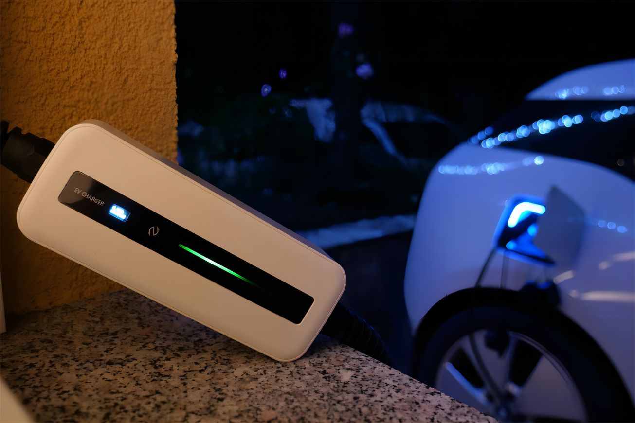 Everything You Need to Know About EVSE Charging Stations - with img 1